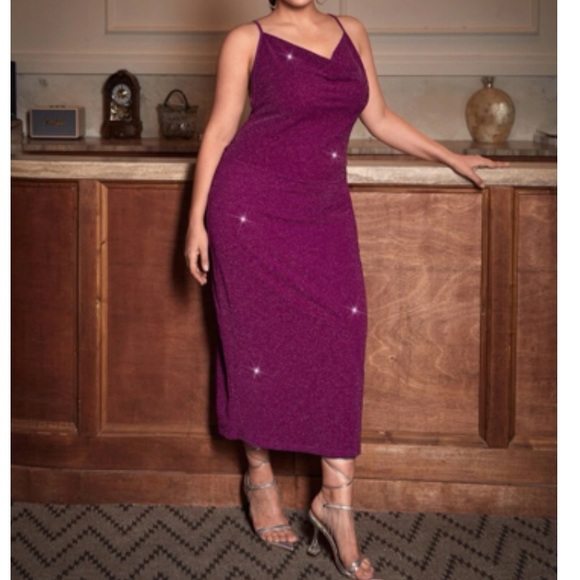 Plus size Crisscross back glitter dress - Picture 4 of 6